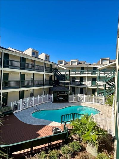 304 - 2330 Edenborn Avenue, Condo with 1 bedrooms, 1 bathrooms and null parking in Metairie LA | Image 2