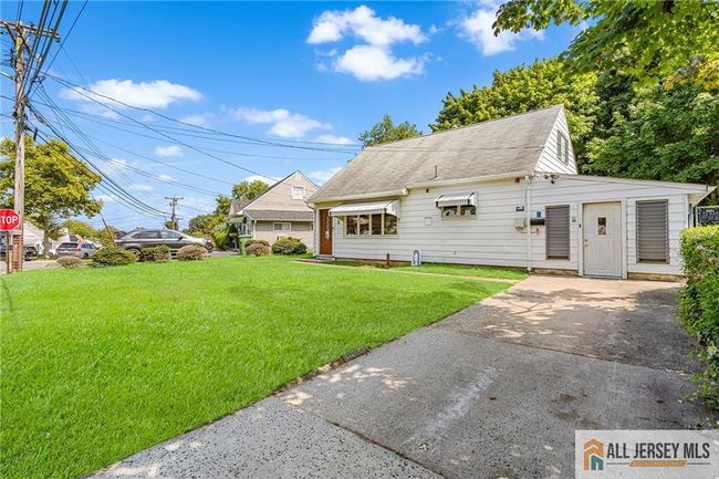 2 Buttonwood Dr, House other with 3 bedrooms, 1 bathrooms and null parking in Parlin NJ | Image 4