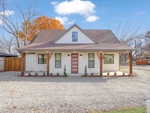 319 S Pecan St, Bells, TX, 75414-2699 | Card Image