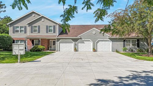 a-2510 Village Lane, OSHKOSH, WI, 54904 | Card Image