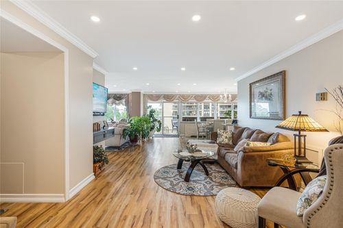 apt-4m-17 215th St, Bayside, NY, 11360-1707 | Card Image