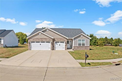 3422 Chippewa Dr, Belleville, IL, 62221-3515 | Card Image