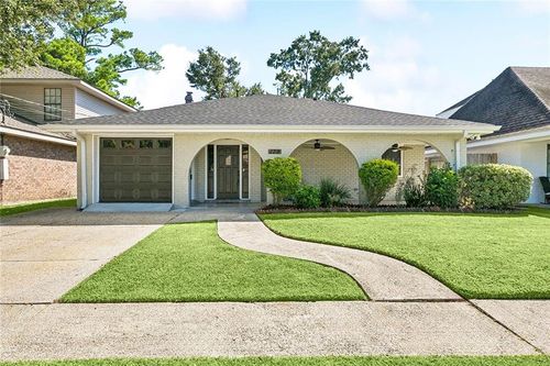 129 N Bengal Rd, Metairie, LA, 70003-6807 | Card Image