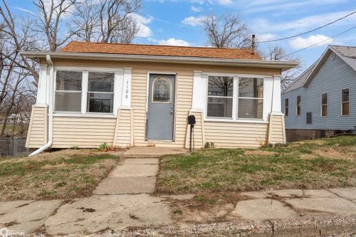 1106 Arch Street, Burlington, IA, 52601 | Card Image