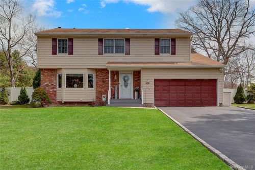 255 Blake Ave, Bohemia, NY, 11716-3419 | Card Image