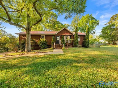 1219 Hood Ave, Scottsboro, AL, 35769-4114 | Card Image