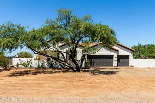 10335 N Tall Cotton Dr, Marana, AZ, 85653-7922 | Card Image