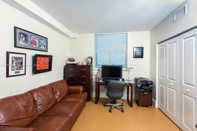 APT-3106 - 1250 S Miami Ave, Condo with 3 bedrooms, 2 bathrooms and null parking in Miami FL | Image 5