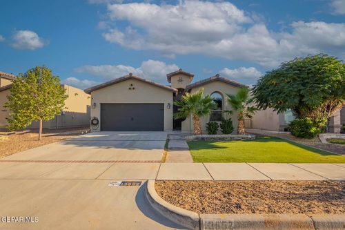 13652 Samlesbury Ave, El Paso, TX, 79928-2332 | Card Image
