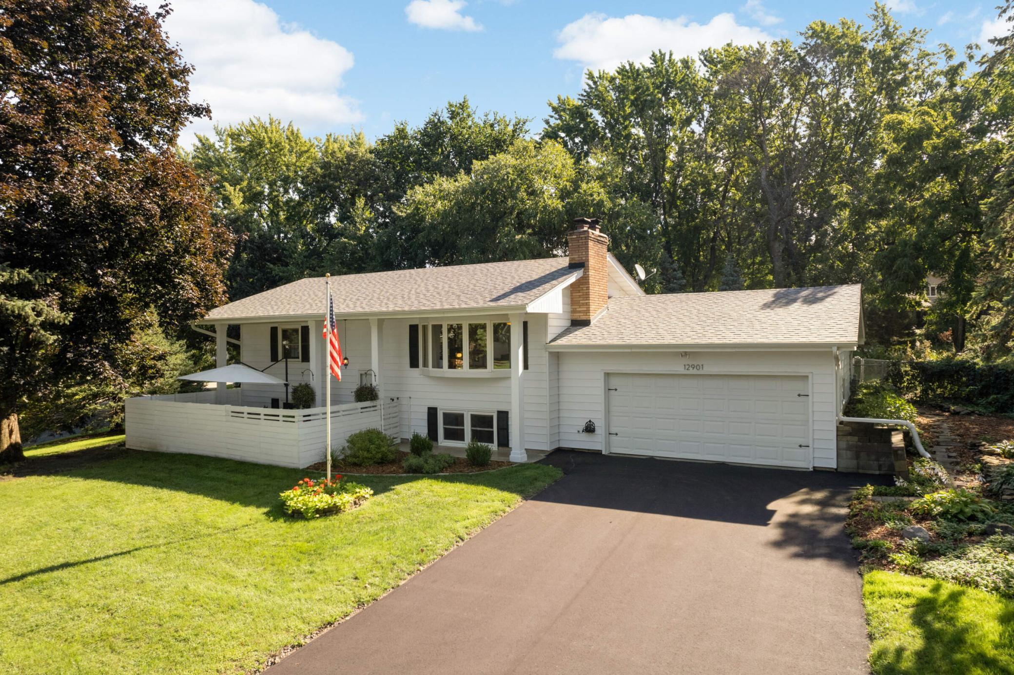 5th Ave, Burnsville, MN 55337