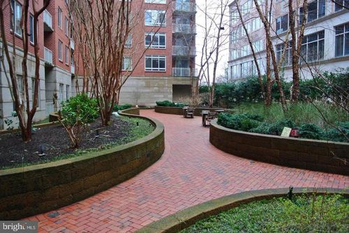 515-820 N Pollard St, ARLINGTON, VA, 22203-1778 | Card Image