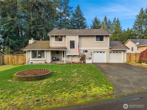 233 Clay Ct Se, Olympia, WA, 98513-1582 | Card Image