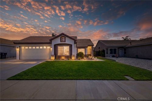 2911 Cypress St, Hemet, CA, 92545-5317 | Card Image