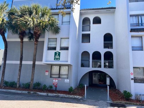apt-302-1820 N Congress Ave, West Palm Beach, FL, 33401-1677 | Card Image