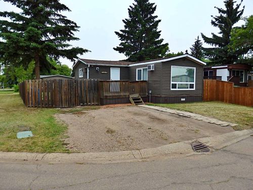 4946 43 Street, Vermilion, AB, T9X1P5 | Card Image