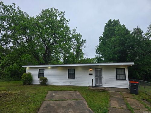 3305 Jonquil St, Pine Bluff, AR, 71603-3855 | Card Image