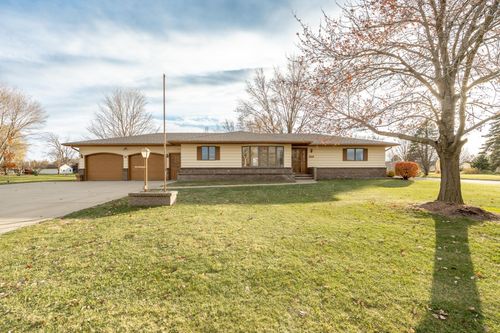 919 W Church St, Belle Plaine, MN, 56011-1009 | Card Image