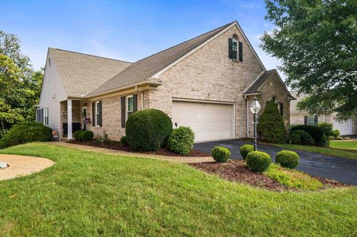 757 Governors Way, Waynesboro, VA, 22980-6100 | Card Image