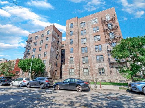 301-9524 Fort Hamilton Pkwy, Brooklyn, NY, 11209-7472 | Card Image