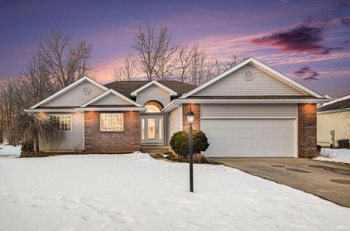 80 Cherry St, Warsaw, IN, 46582-6323 | Card Image