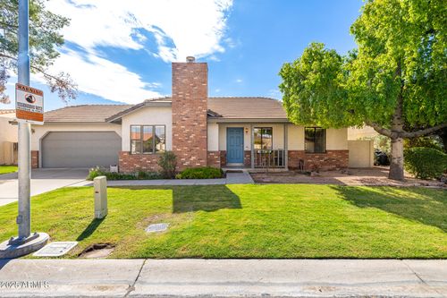 945 E Leeward Ln, Tempe, AZ, 85283-1939 | Card Image