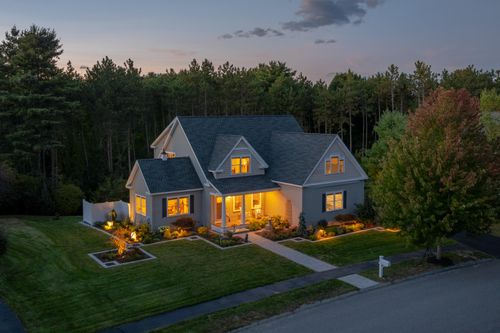 7 Mussel Cove Ln, Falmouth, ME, 04105-1782 | Card Image