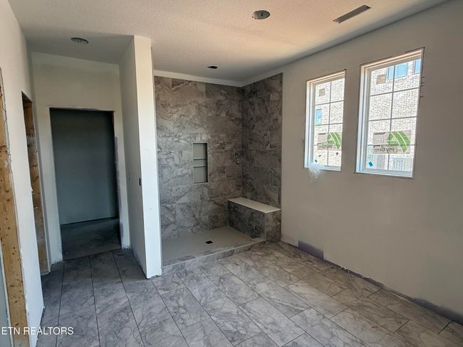 Owners Bath | Image 7