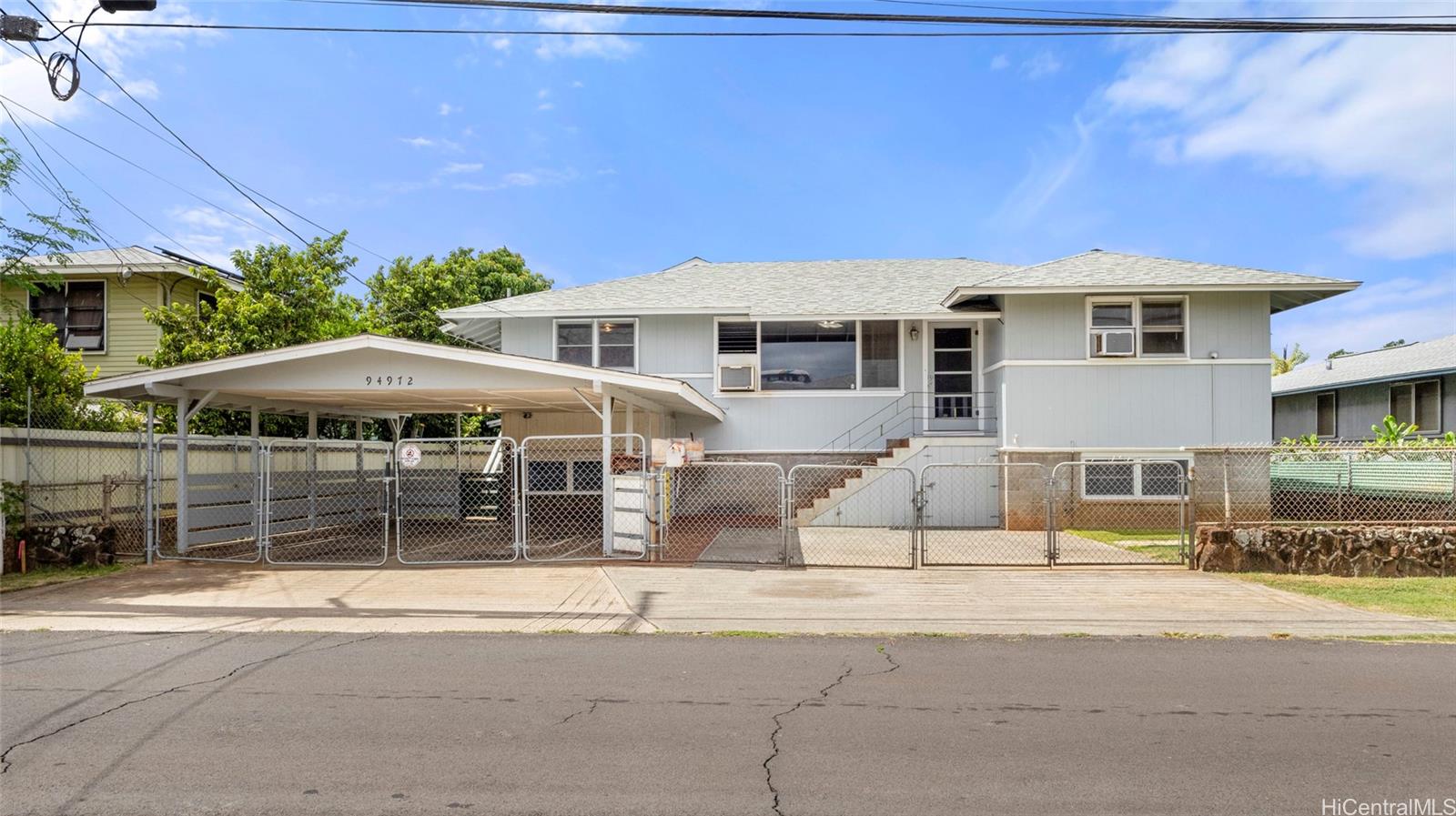 Awanei St, Waipahu, HI 96797