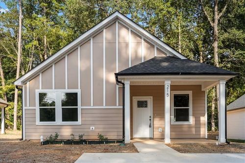 215 E Division Ave, East Spencer, NC, 28144-7738 | Card Image