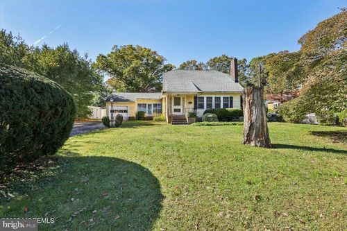 16 Dickinson Ave, TOMS RIVER, NJ, 08753-6776 | Card Image