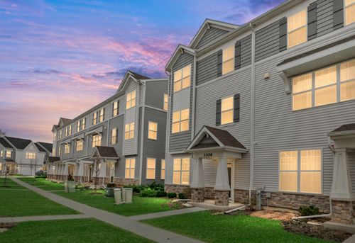 3001-3306 Trillium Cir, Rolling Meadows, IL, 60008-1668 | Card Image