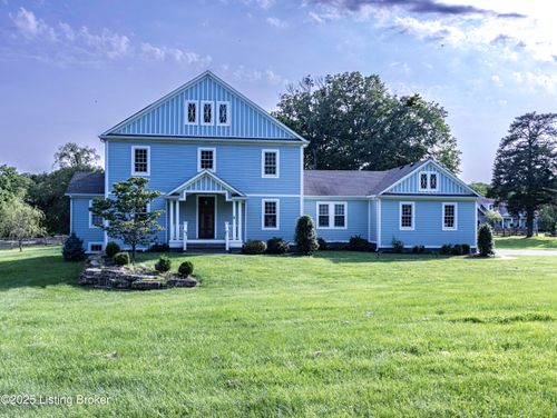 8104 Houston Ln, Pewee Valley, KY, 40056-9018 | Card Image