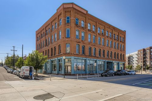 205-2560 Blake St, Denver, CO, 80205 | Card Image