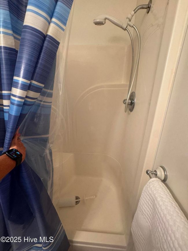 Master full bath step in shower | Image 51