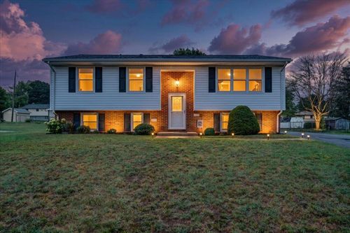 5647 Capito St, Roanoke, VA, 24019-4803 | Card Image