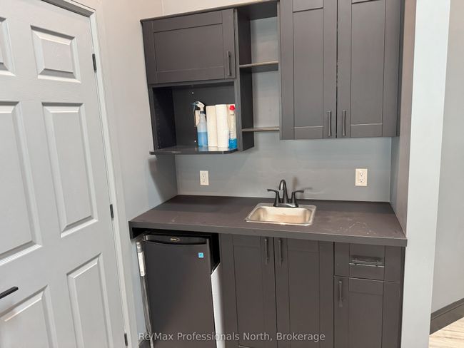 A - 8 Manitoba St, Home with 0 bedrooms, 1 bathrooms and null parking in Bracebridge ON | Image 10