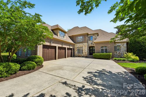 209 Glenmoor Dr, Waxhaw, NC, 28173-6688 | Card Image