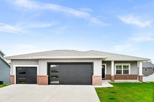 505 Raef Rd, Downs, IL, 61736-2011 | Card Image