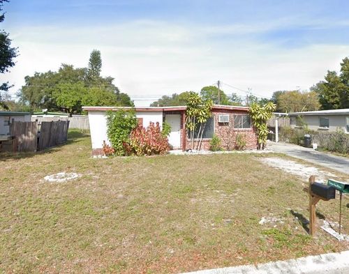 8333 94th Ave, SEMINOLE, FL, 33777-2933 | Card Image