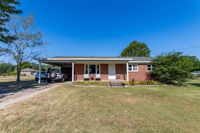 6235 226 Hwy, House other with 3 bedrooms, 1 bathrooms and null parking in Savannah TN | Image 2