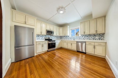 b-180 Jackson St, Lawrence, MA, 01841-2730 | Card Image