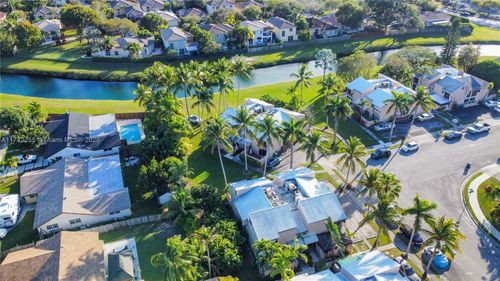 b-15921 Sw 90th Ct, Palmetto Bay, FL, 33157-1982 | Card Image