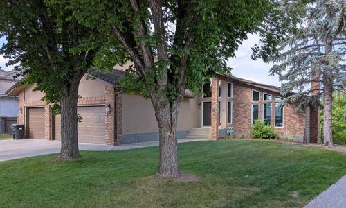 56 Patterson Cres Sw, Calgary, AB, T3H2C3 | Card Image