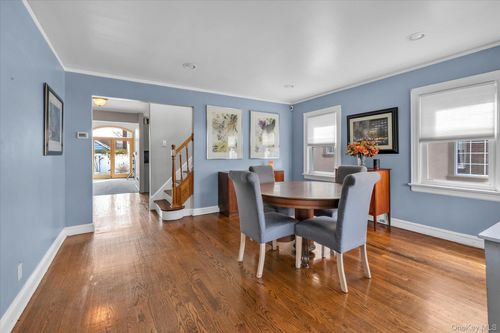 163 Hoffman St, Franklin Square, NY, 11010-2405 | Card Image