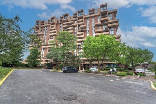 204-465 W Dominion Dr, Wood Dale, IL, 60191-2308 | Card Image