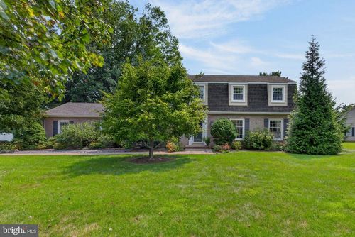 2551 Ponderosa Dr, LANCASTER, PA, 17601-5325 | Card Image