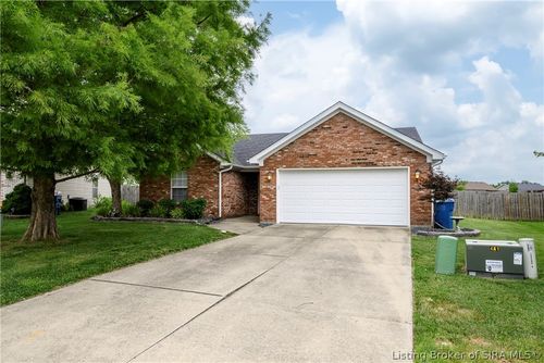 12104 Pinta Pl, Sellersburg, IN, 47172-8313 | Card Image
