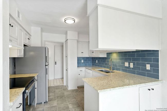APT-37H - 8915 Datapoint Dr, Condo with 3 bedrooms, 2 bathrooms and null parking in San Antonio TX | Image 11