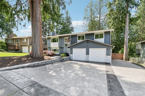 2210 171st Place Se, Bothell, WA, 98012 | Card Image