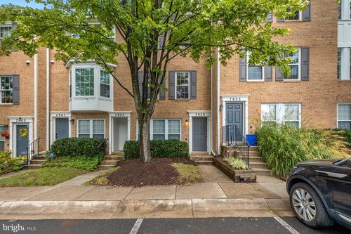 7939-7939 Foxcrest Ct, POTOMAC, MD, 20854-3738 | Card Image